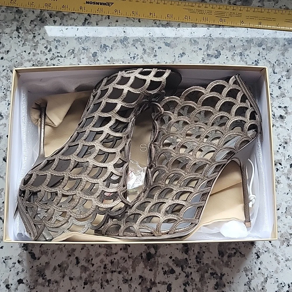 Exquisite pair of Sergio Rossi heels sz 9 - Picture 2 of 15